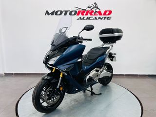 HONDA Forza 750