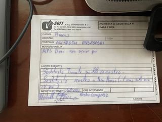 Macchina da scrivere Olivetti Dora