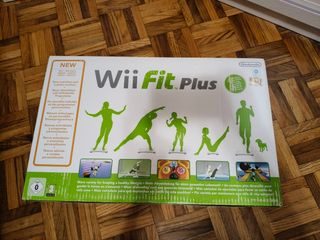 Wii Fit Plus - Nintendo Balance Board