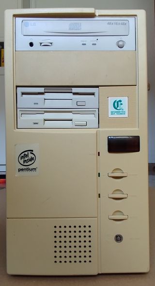 Ordenador PC Retro Pentium 233 MMX 3dfx W95