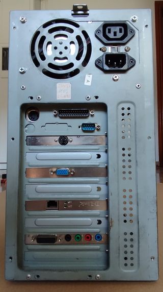 Ordenador PC Retro Pentium 233 MMX 3dfx W95