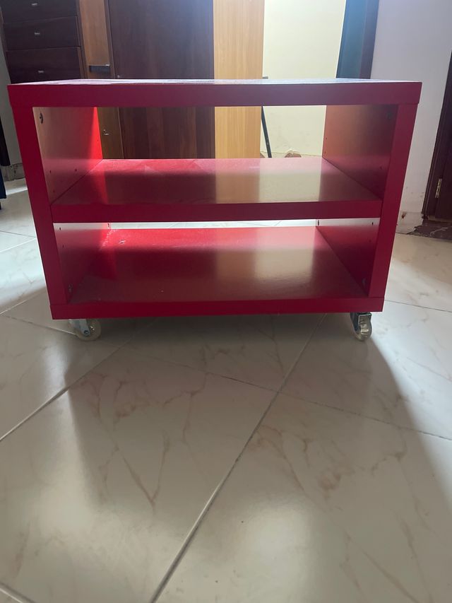 Mesa roja Ikea c/ruedas