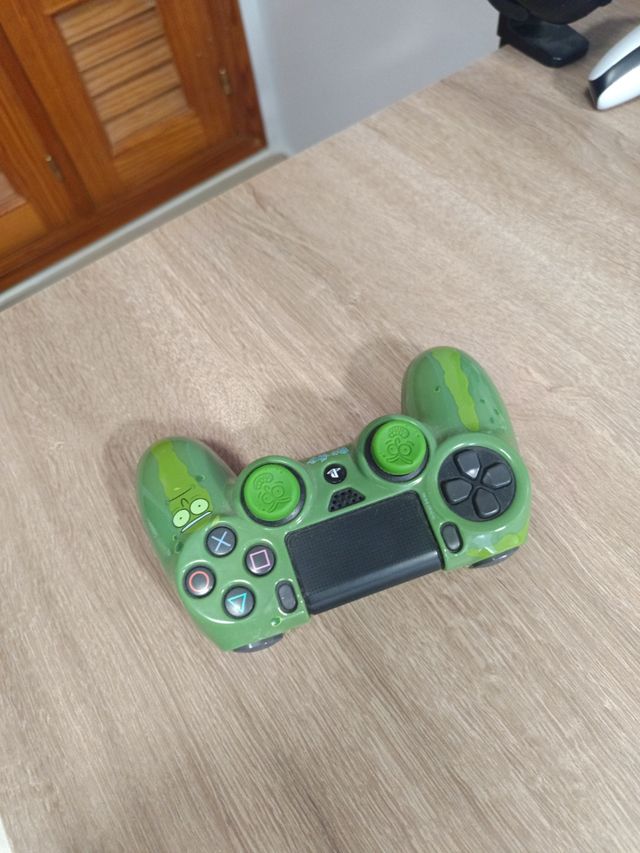 Mando PS4 (PlayStation 4) Rick y Morty