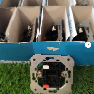 4 interruptores Simon 27000