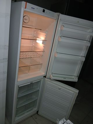 Nevera combi blanca