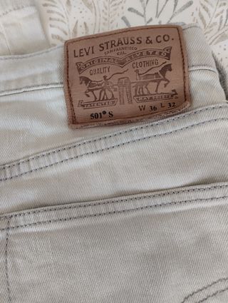 Levi's - Pantalones vaqueros gris clarito 