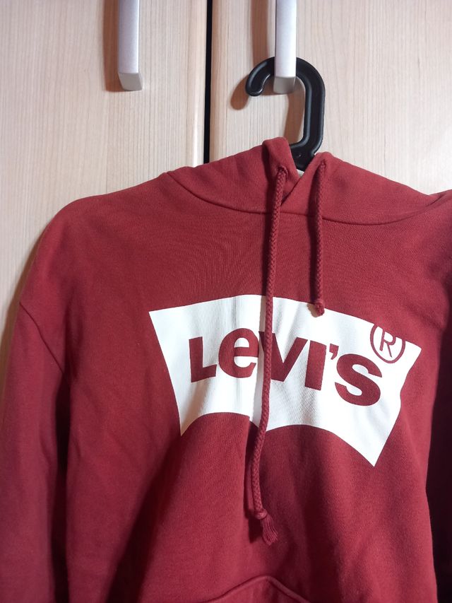 Felpa invernale Levi's rosso con cappuccio donna