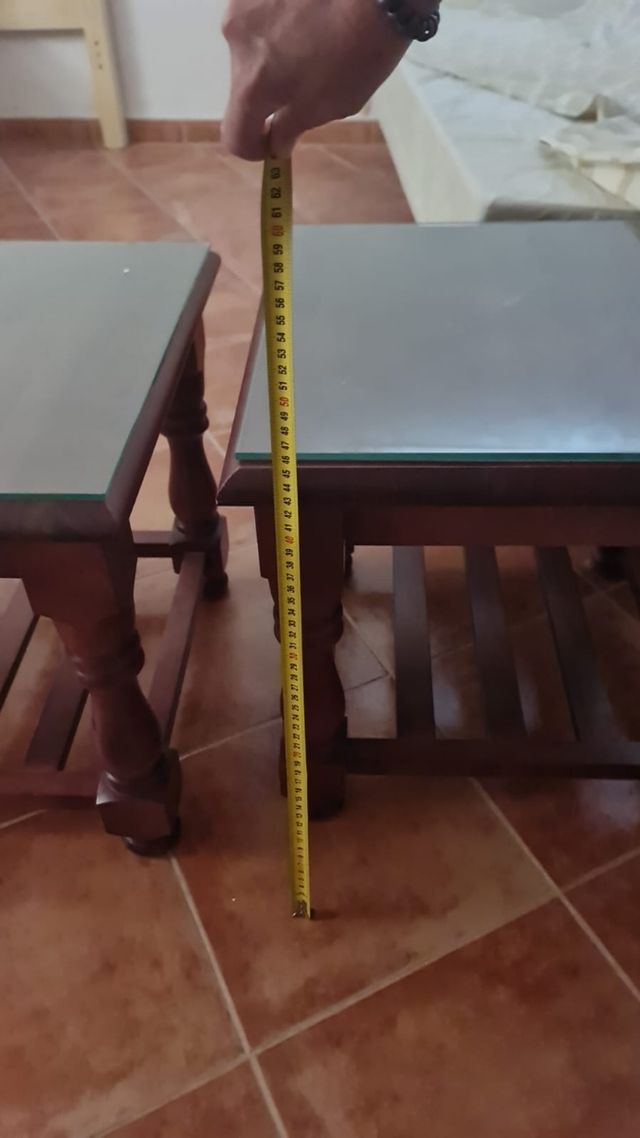 2 mesitas auxiliares