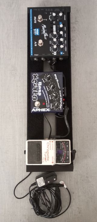 Pedalera bajo EBS,Aphex Xciter Bass 