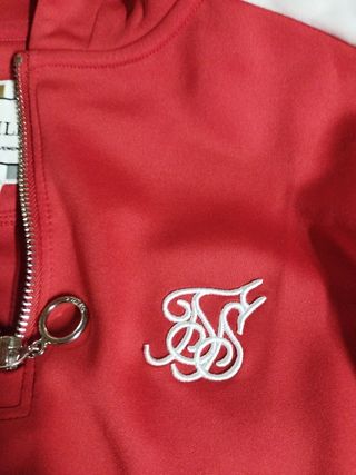 Sudadera Siksilk roja con capucha. Talla 4