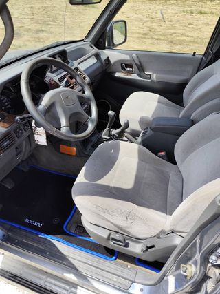 Mitsubishi Montero 1999