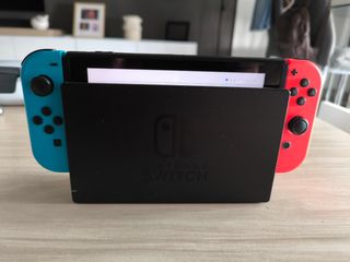 Nintendo Switch Azul-Rojo LCD