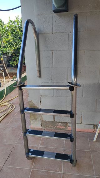 Escalera piscina acero inoxidable