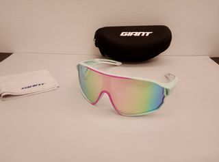 Occhiali da ciclismo nuovi marca Giant 