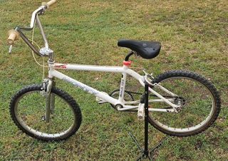 Bicicleta Monty BMX 139