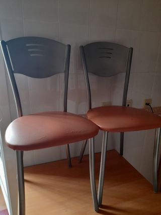 2 Sillas cocina - metal, piel sintética