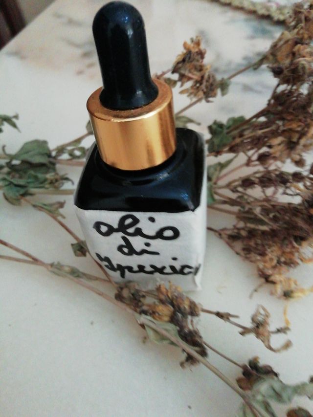 Olio Iperico - Olio essenziale
