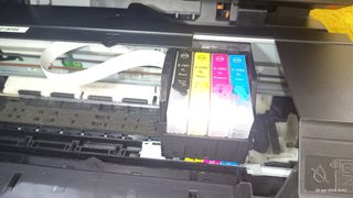 Impresora Epson XP-235 - Multifuncional