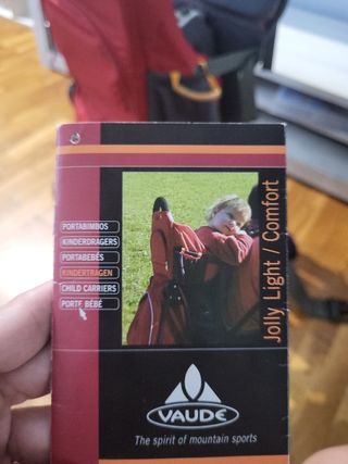 Mochila portabebés Vaude Jolly Light roja