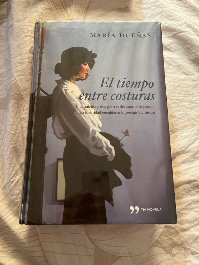 TIEMPO ENTRE COSTURAS, EL