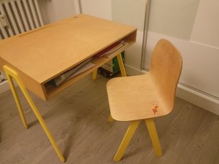 Pupitre infantil madera - amarillo