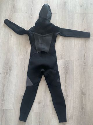 Traje neopreno surf con capucha