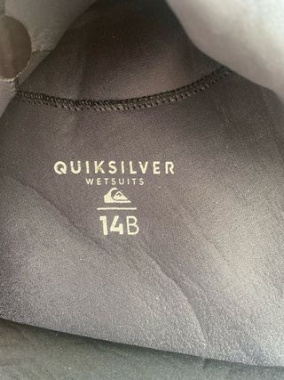 Traje neopreno surf con capucha