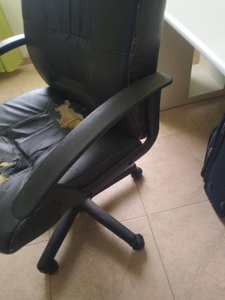 Silla oficina - negra, piel sintética