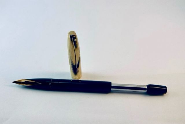 Pluma vintage Sheaffer Imperial VIII plumin oro 