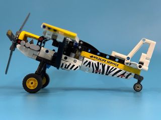 Avión LEGO Technic 42198 Wildlife