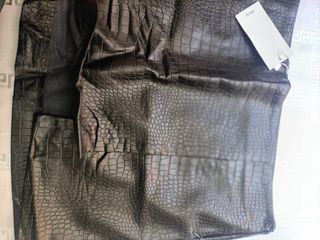 Falda de Mango con efecto cocodrilo, Nueva 8€!