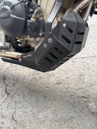 Aprilia Tuareg 660 - Moto