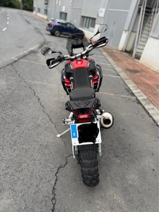 Aprilia Tuareg 660 - Moto