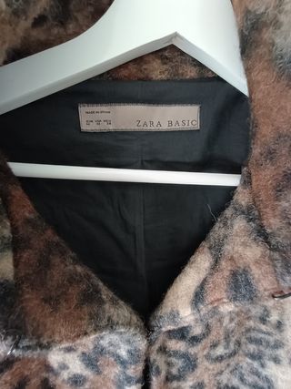 Abrigo Zara leopardo - Talla M