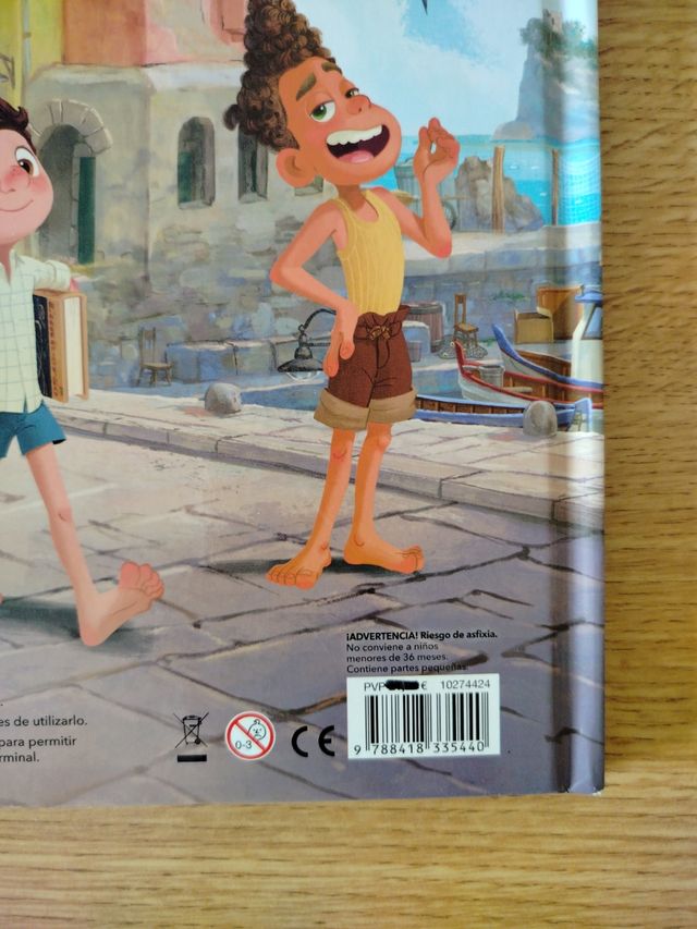 Luca. Cine en casa: Cuento y proyector