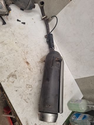 Escape YAMAHA X-MAX 125cc (06-09)
