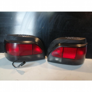 Juego de pilotos traseros Renault Clio I (