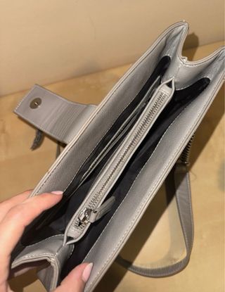 Borsa Valentino colore grigio.