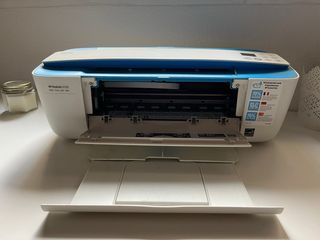 Impresora HP Deskjet 3720 - Azul y Blanca