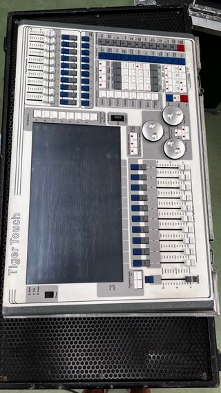 Consola iluminación Tiger Touch