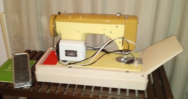 Máquina de coser Singer