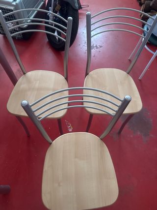 Mesa extensible +3 sillas cocina beig 
