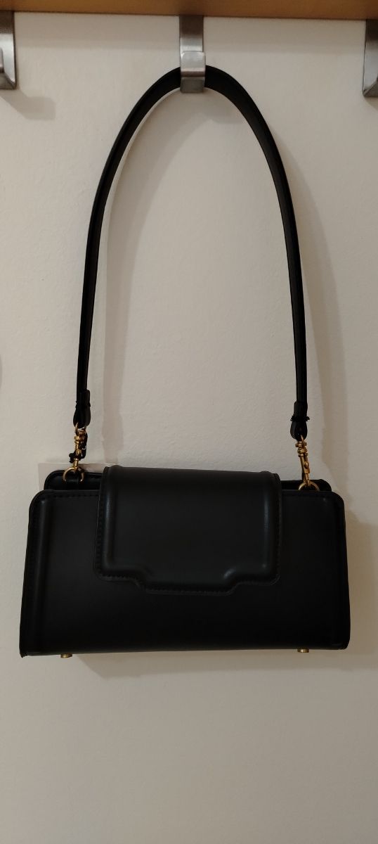 Bolso negro elegante