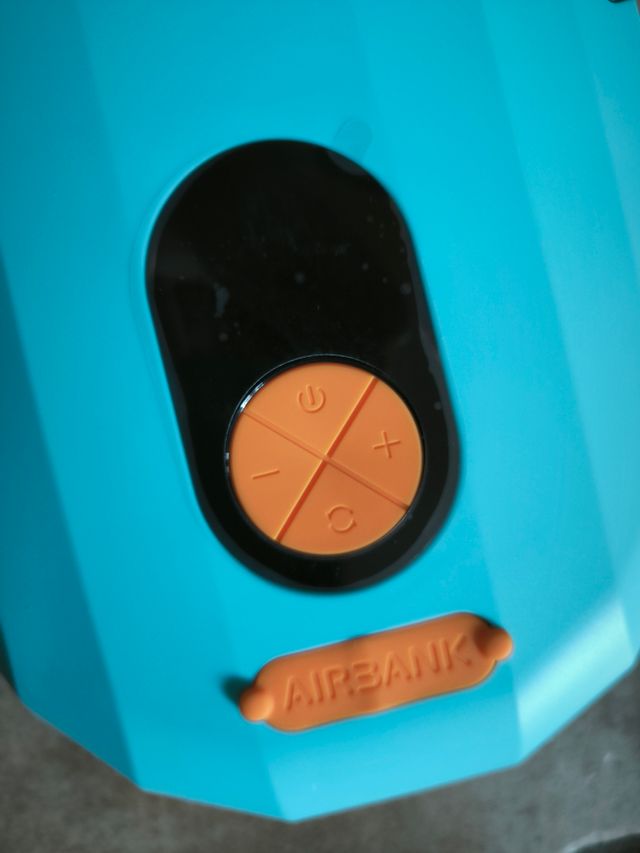 Airbank WhaleShark Pro - Pompa compatta a batteria