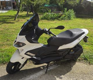 GILERA NEXUS 125 IE - Scooter 125cc