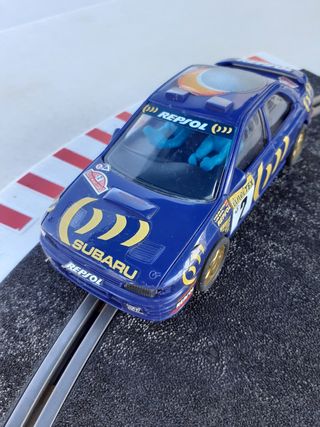 Coche Scalextric Subaru Impreza