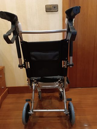 Silla de ruedas de transito