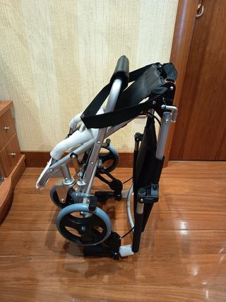 Silla de ruedas de transito