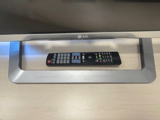 TV LG 42LM670S 42" LED Smart TV 3D