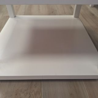Mesa café blanca - con ruedas



